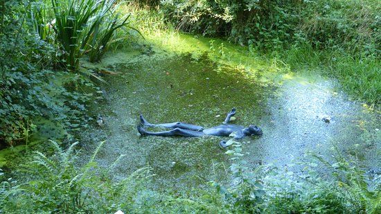 Broomhill Sculpture Garden